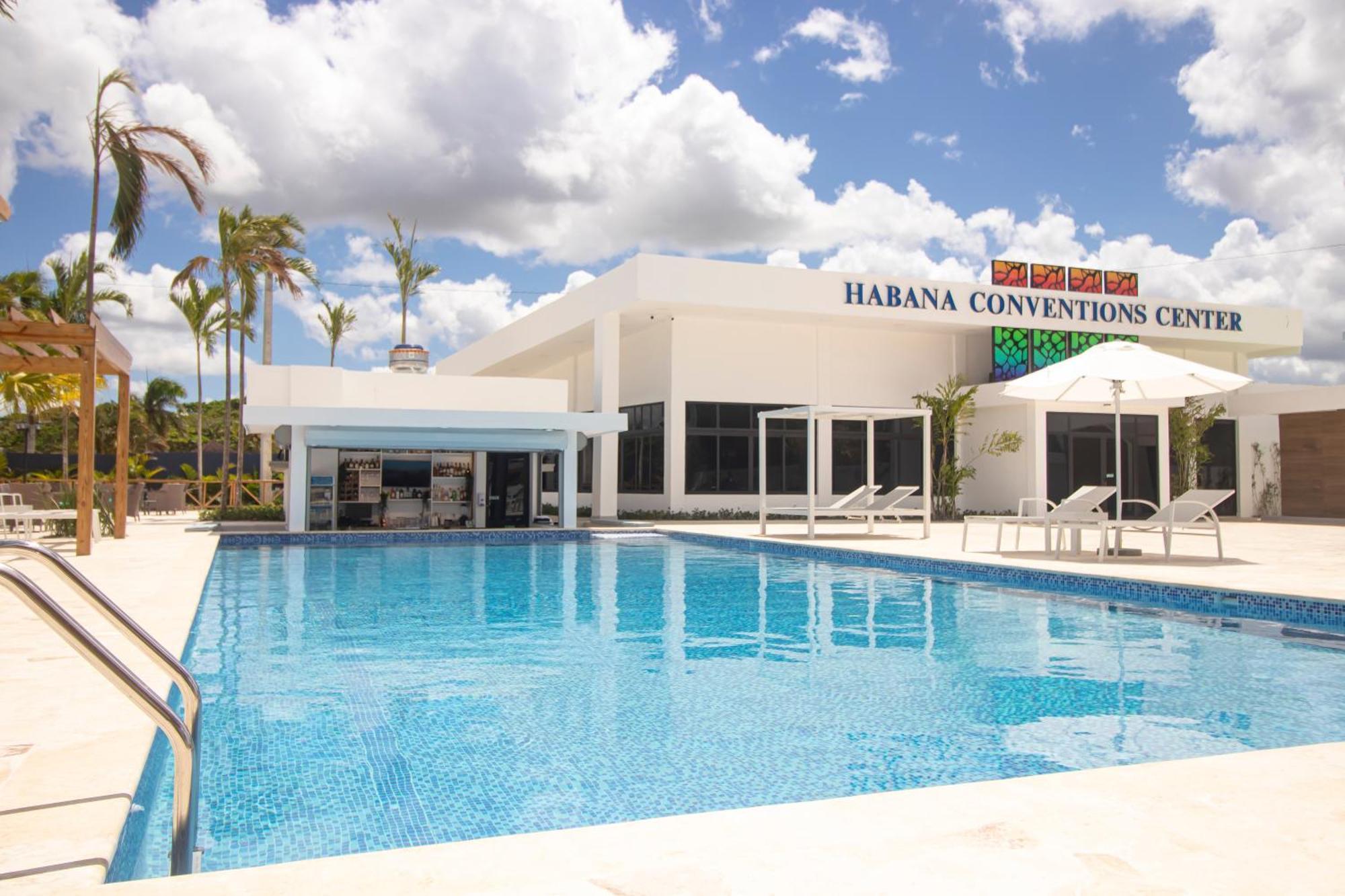 Habana Hotel Y Restaurante Higuey Exterior foto